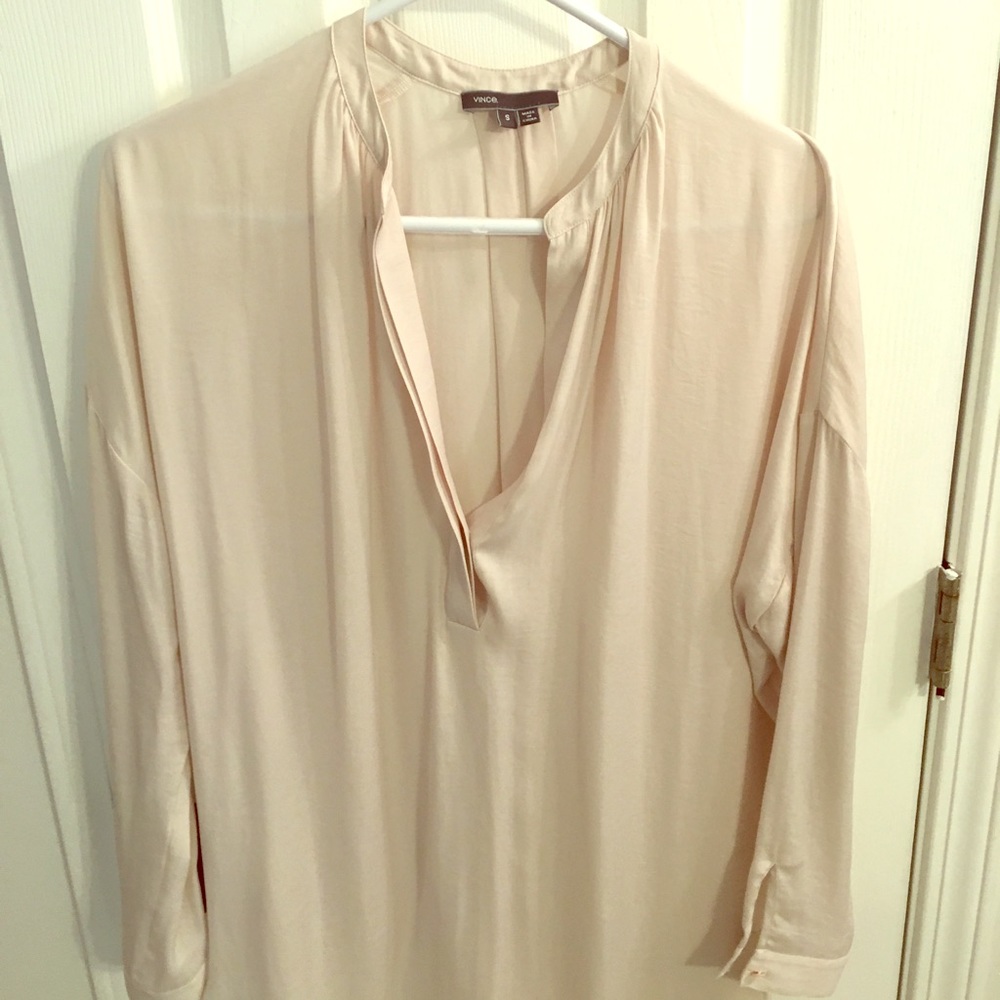 Vince silk blouse size small off white/ beige